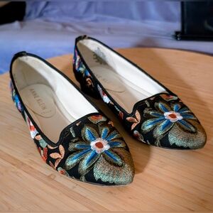 Anne Klein Embroidered Flats